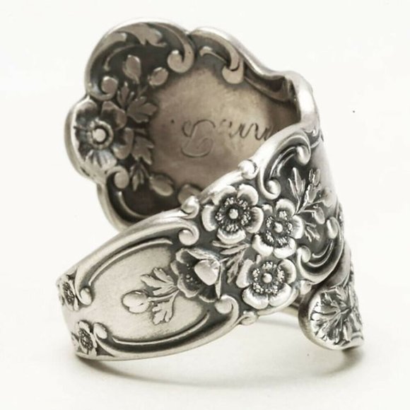 COPY - .925 Sterling Silver Flower Embellished Spoon Ring - Picture 3 of 3